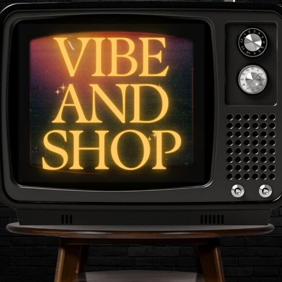 VIBE AND POSH SALE - Picture 1 of 4